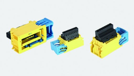 Formes d'injection en plastique sur mesure de haute précision pour connecteur électrique