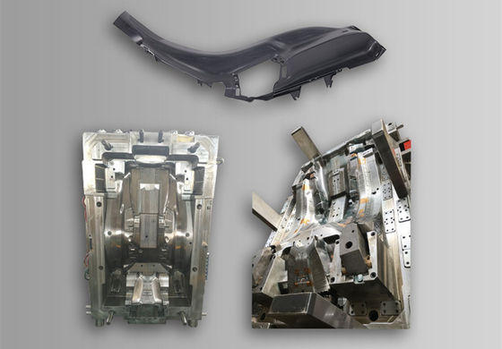 Modèles de moulures automobiles CAD/CAM/CAE avancés avec porte de tunnel et base de moulures DME